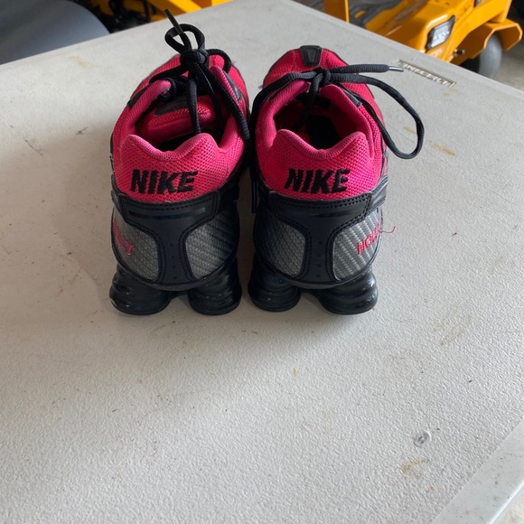 Nike Shox - Picture 4 of 4